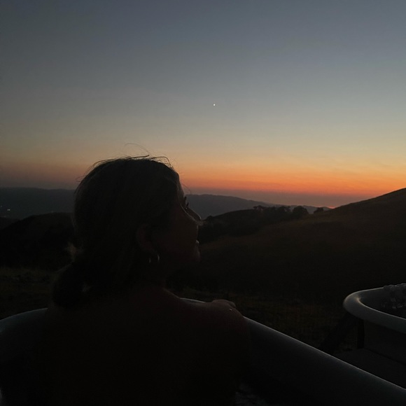 Meet your Posher, Maddison - Picture 1 of 1